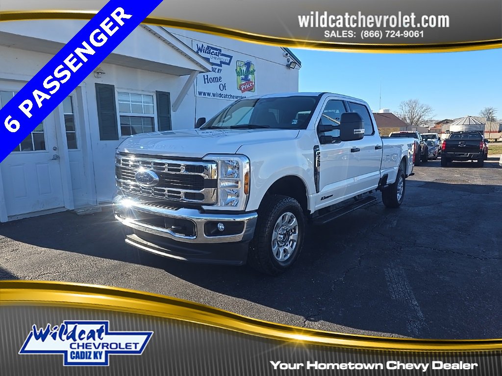 Used 2024 Ford F250 XLT image 1