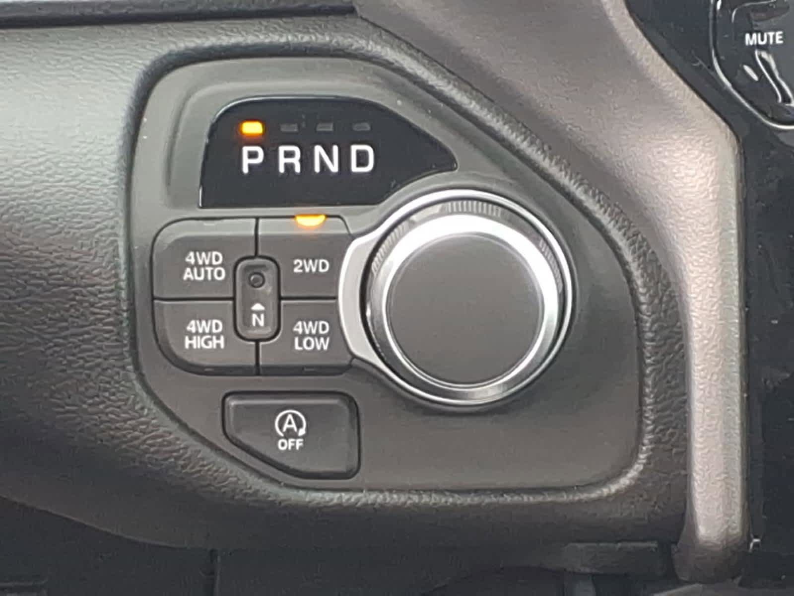 New 2026 RAM 1500 Big Horn AWD/4WD image 13