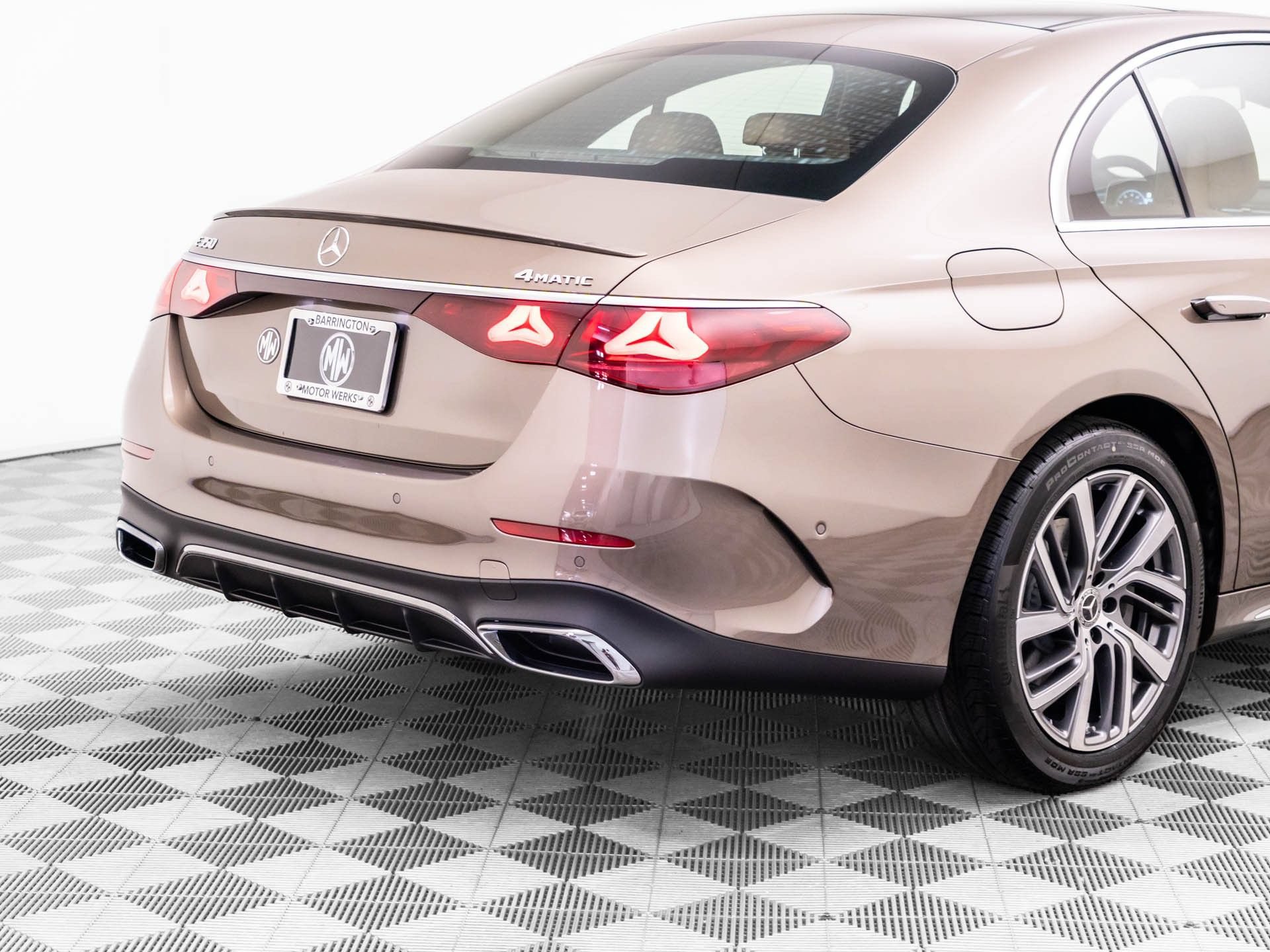 New 2026 Mercedes-Benz E 350 4MATIC Sedan image 39