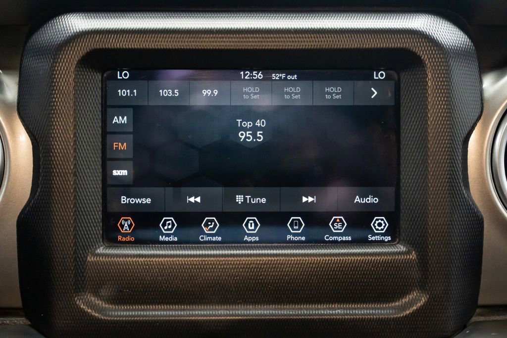 Used 2020 Jeep Wrangler Unlimited Sahara image 13