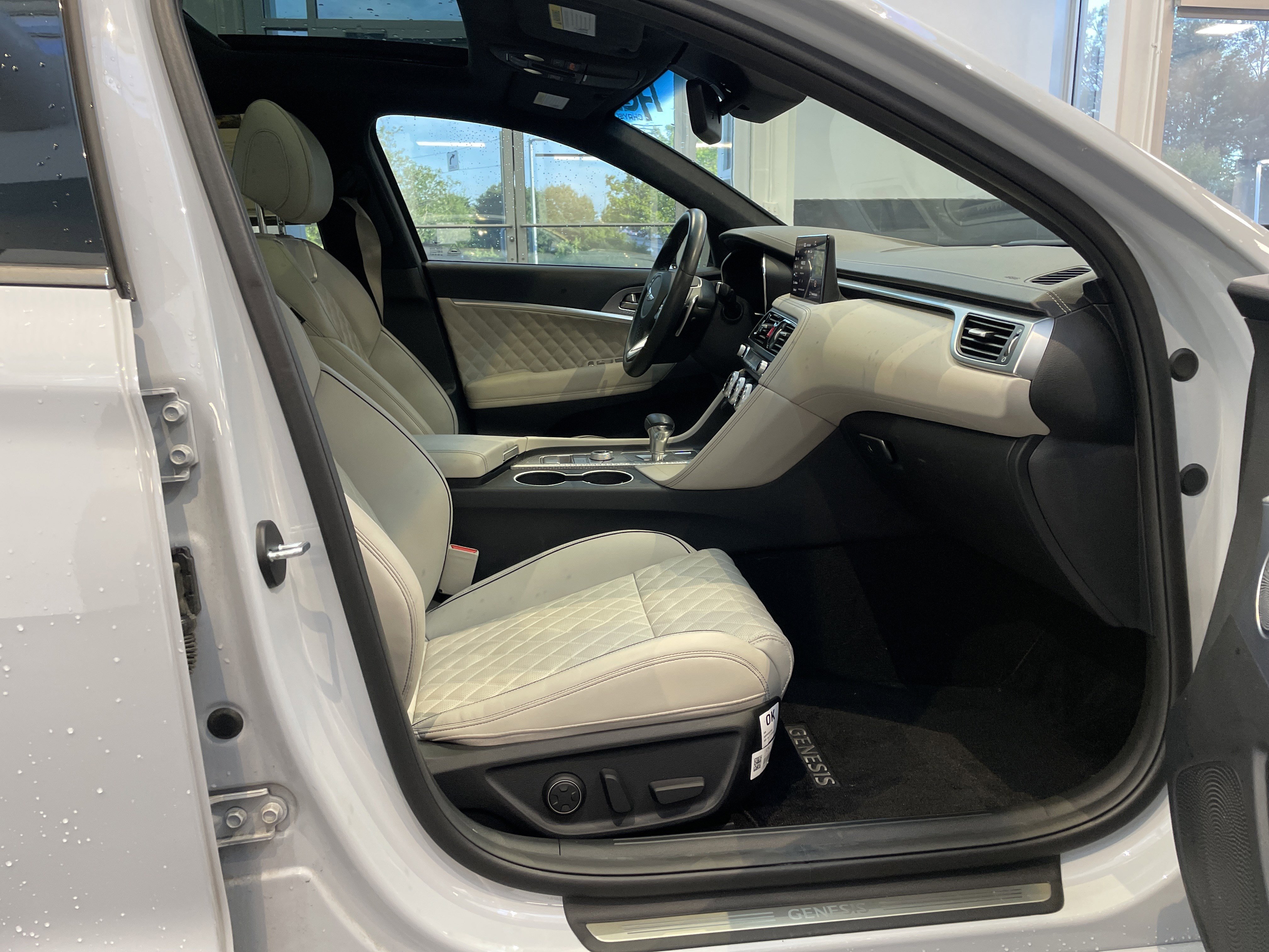 Used 2023 Genesis G70 3.3T w/ Sport Prestige Package RWD image 39