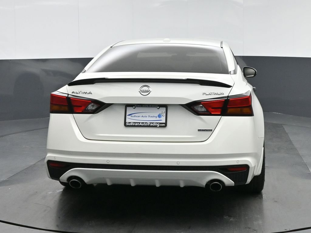 Used 2020 Nissan Altima 2.0 Platinum FWD image 6