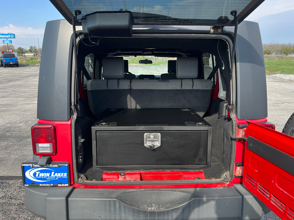 Used 2010 Jeep Wrangler Unlimited Sport AWD/4WD image 14