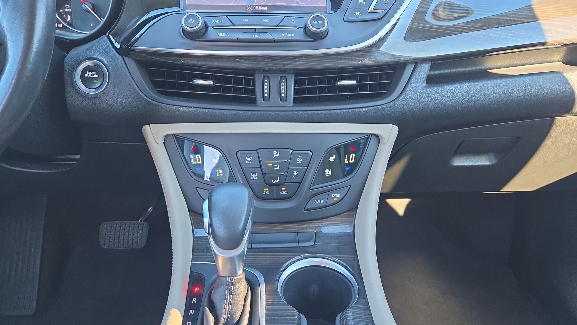 Used 2019 Buick Envision Premium w/ Driver Confidence Package AWD/4WD image 23