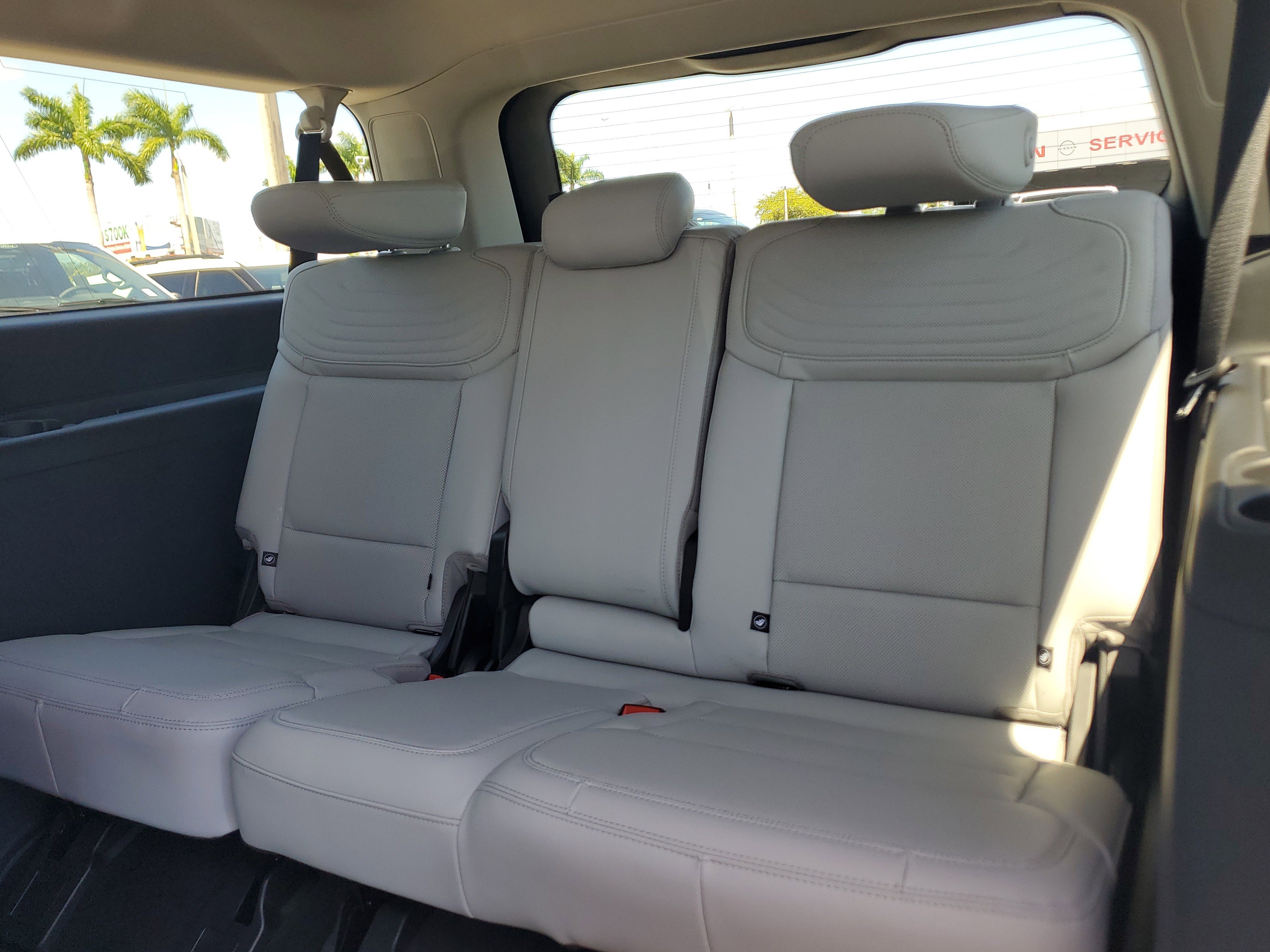 New 2026 Ford Expedition Max Platinum w/ Platinum Ultimate Package AWD/4WD image 12