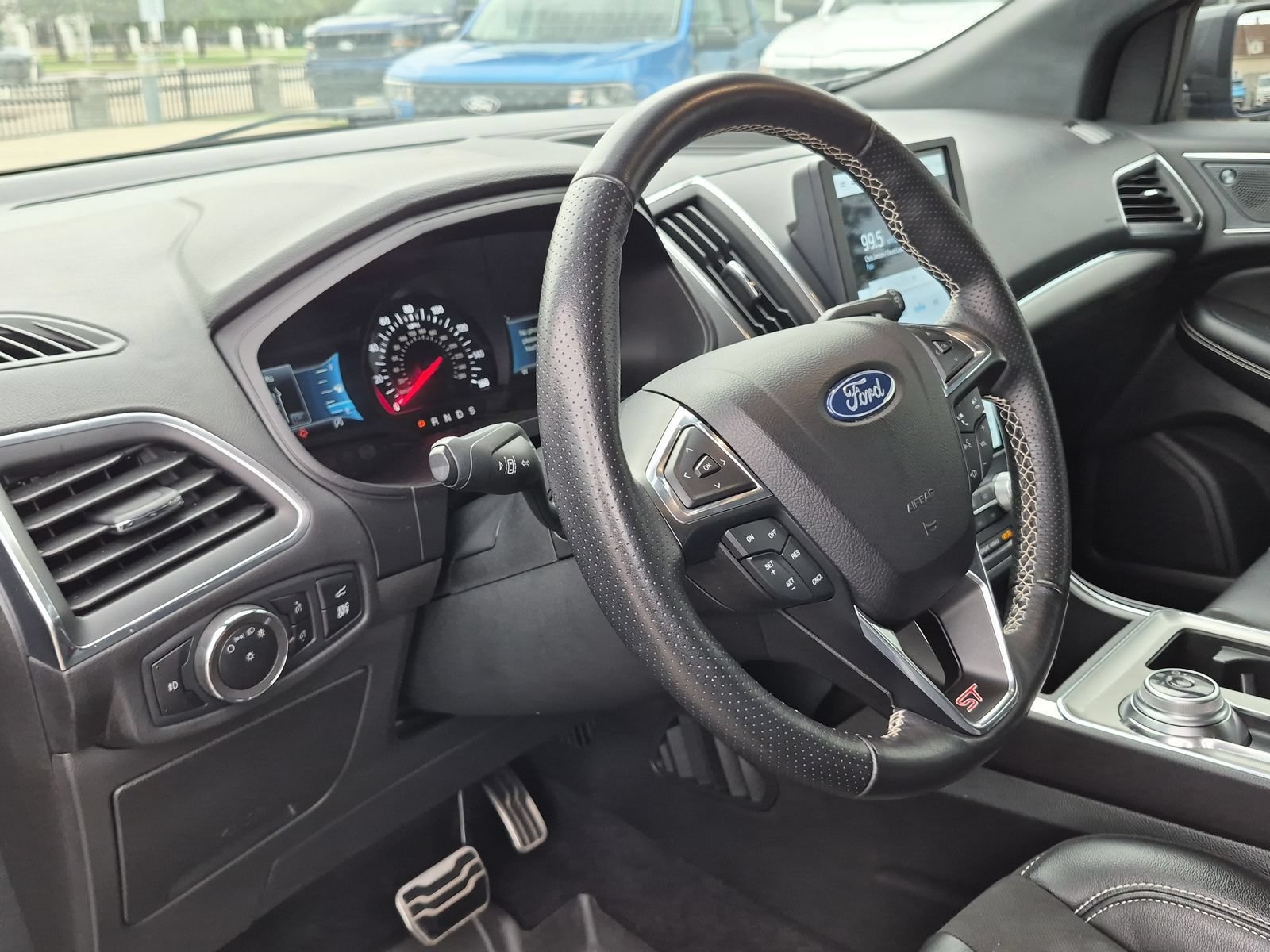 Used 2023 Ford Edge ST AWD/4WD image 11