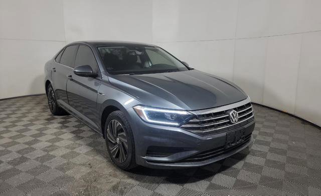 Used 2021 Volkswagen Jetta SEL image 4