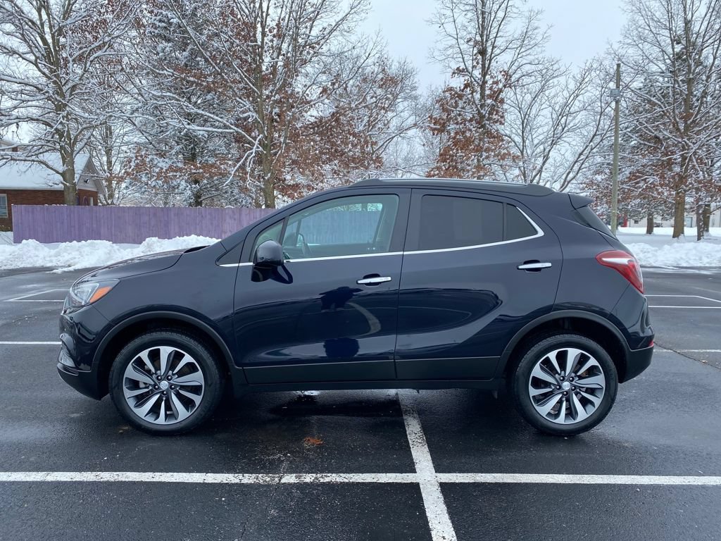 Used 2022 Buick Encore Preferred AWD/4WD image 4