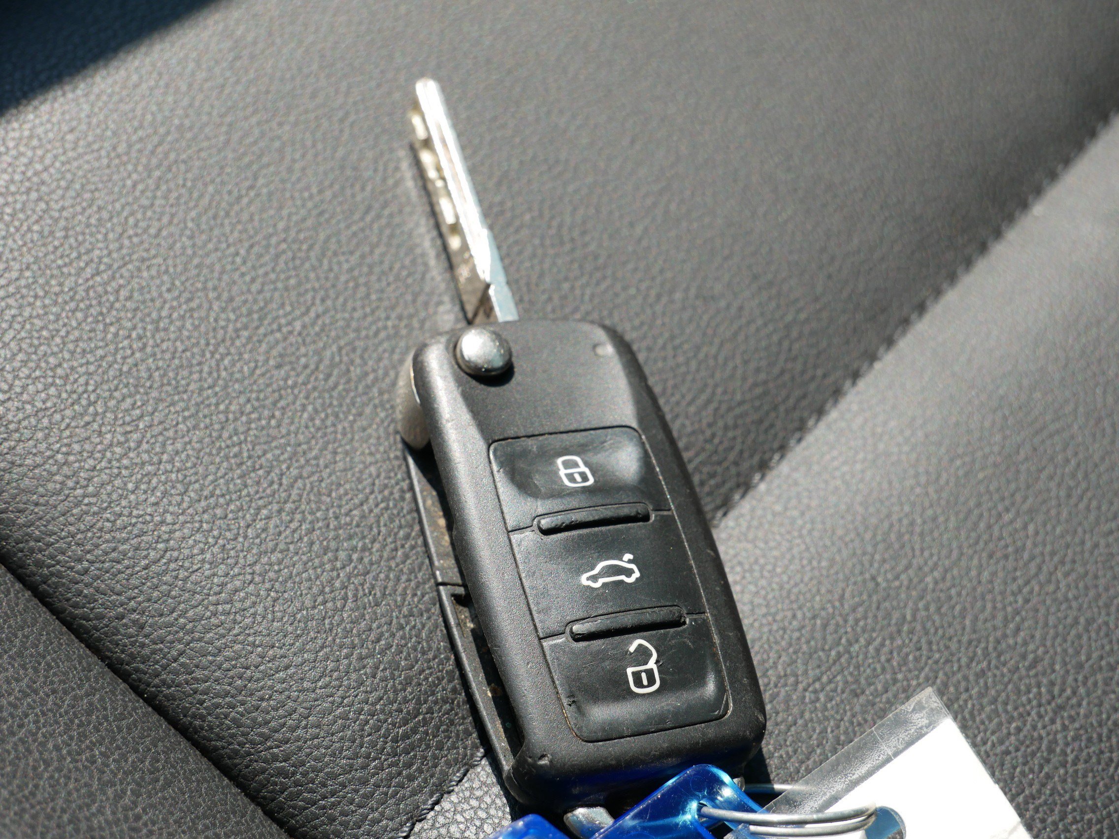 Used 2014 Volkswagen Beetle 1.8T FWD image 33