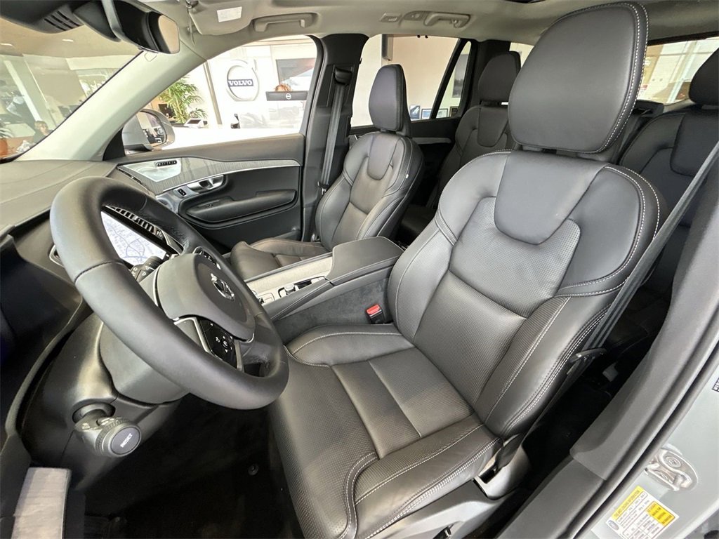 Certified 2025 Volvo XC90 B6 Ultra w/ Protection Package Premier image 11