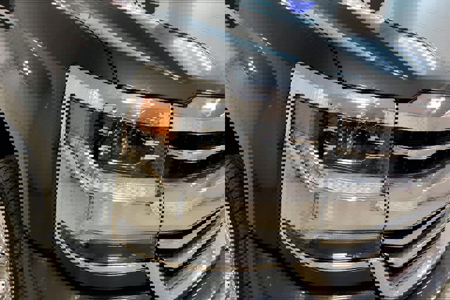 Used 2018 Chevrolet Silverado 1500 High Country image 27