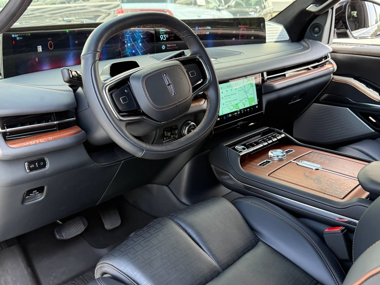 New 2026 Lincoln Navigator Black Label AWD/4WD image 32