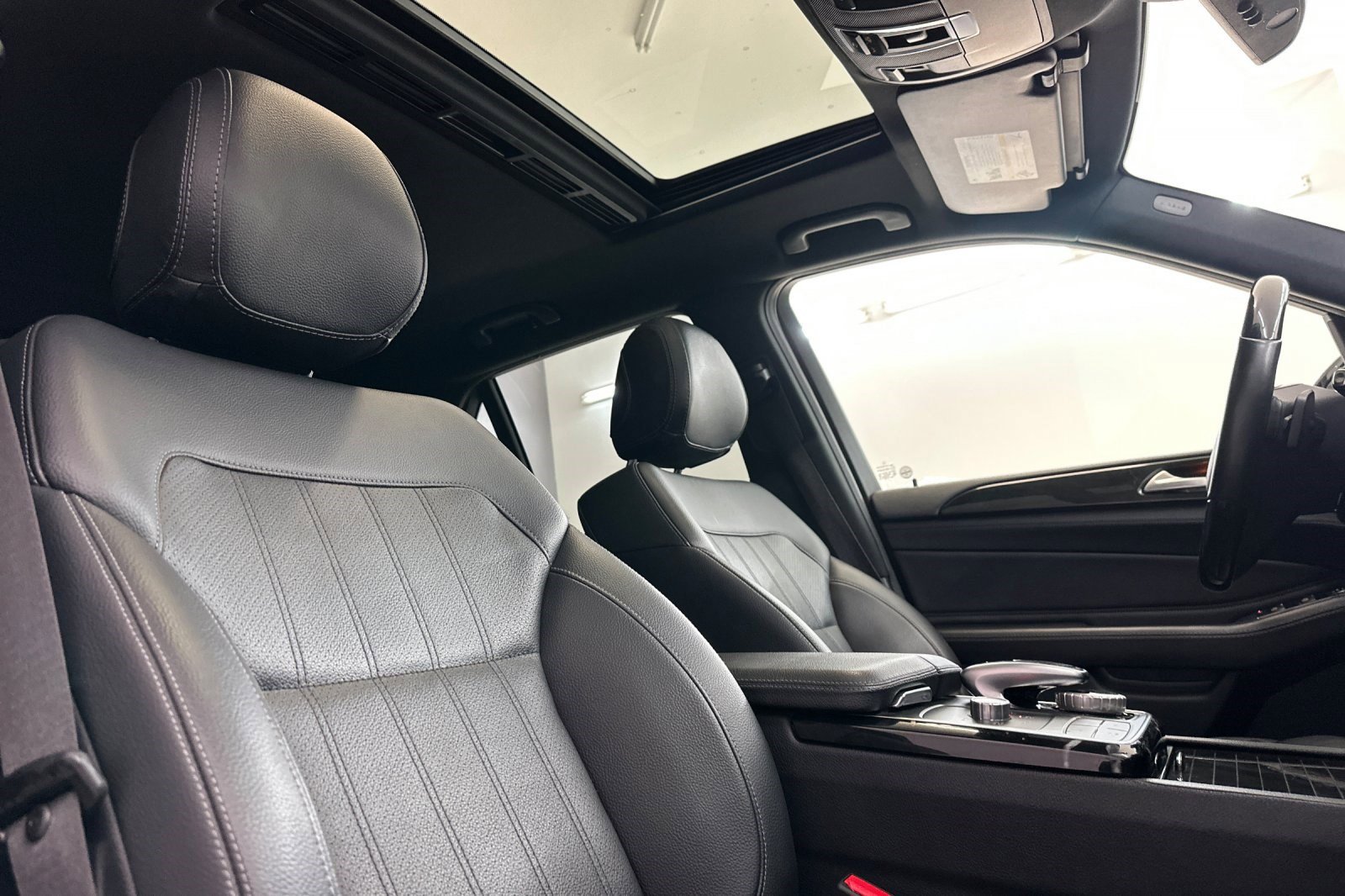 Used 2018 Mercedes-Benz GLE 43 AMG 4MATIC image 31