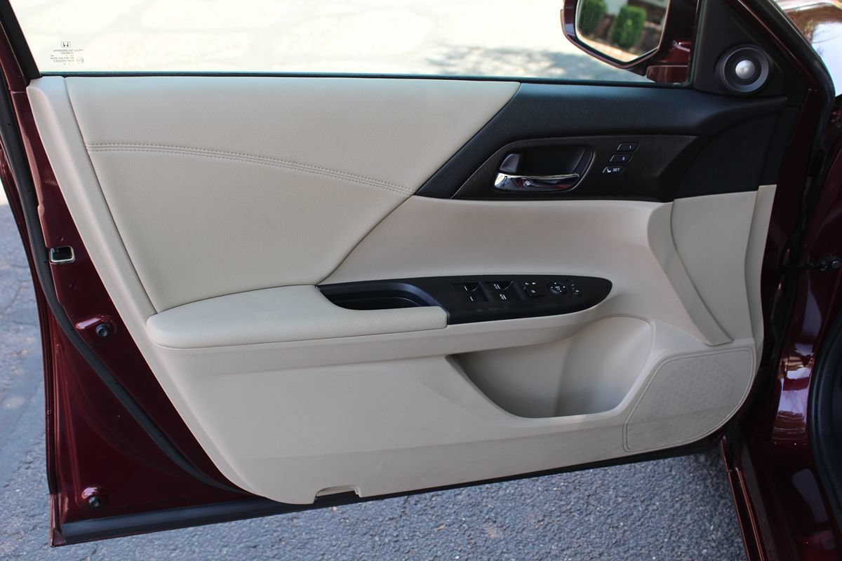 Used 2013 Honda Accord EX-L image 9