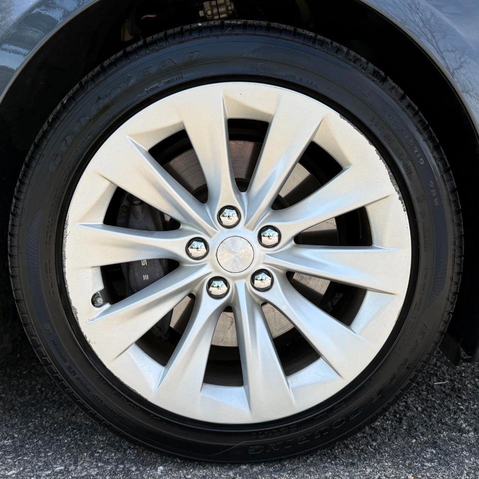 Used 2017 Tesla Model S 100D image 27