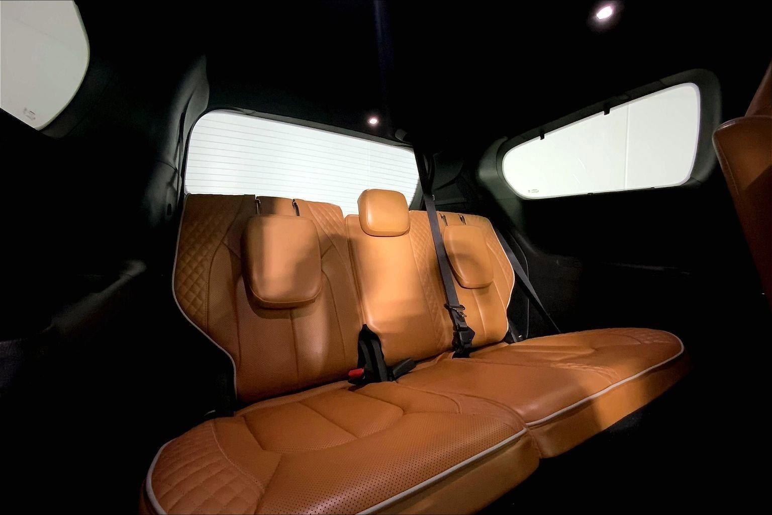 Used 2023 Chrysler Pacifica Pinnacle FWD image 24