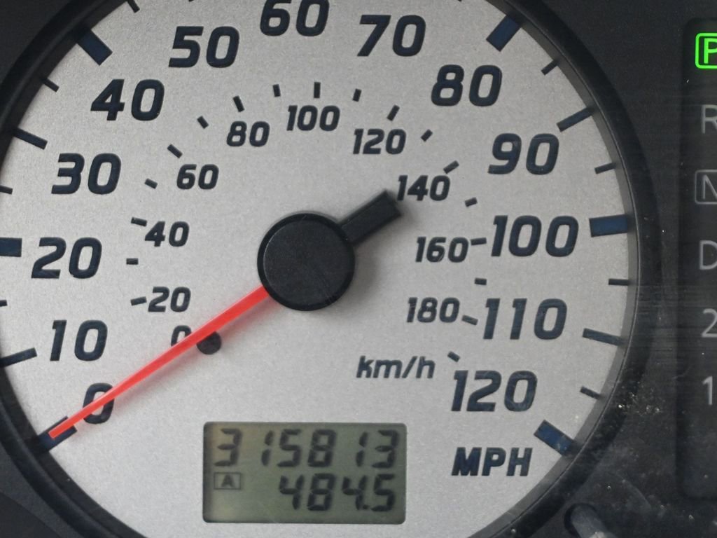 Used 2004 Nissan Pathfinder SE w/ (POP) SE Popular Pkg image 31