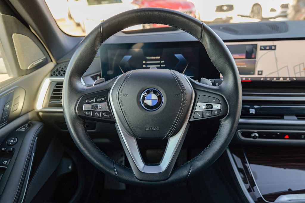 Used 2024 BMW X5 xDrive50e AWD/4WD image 39