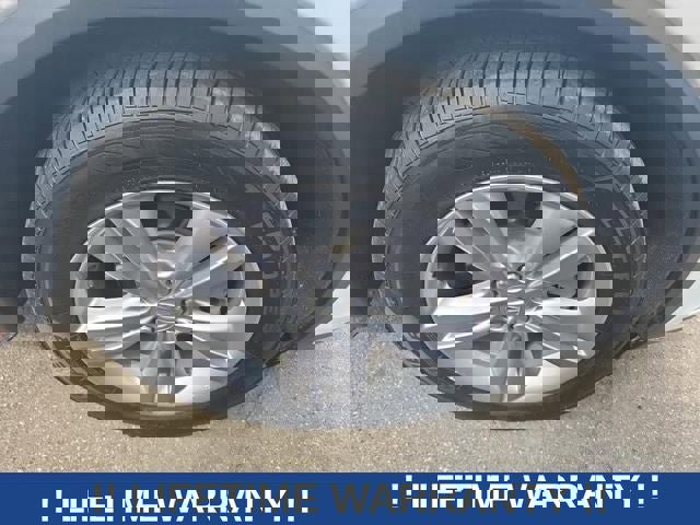 Used 2023 Acura MDX SH-AWD image 11