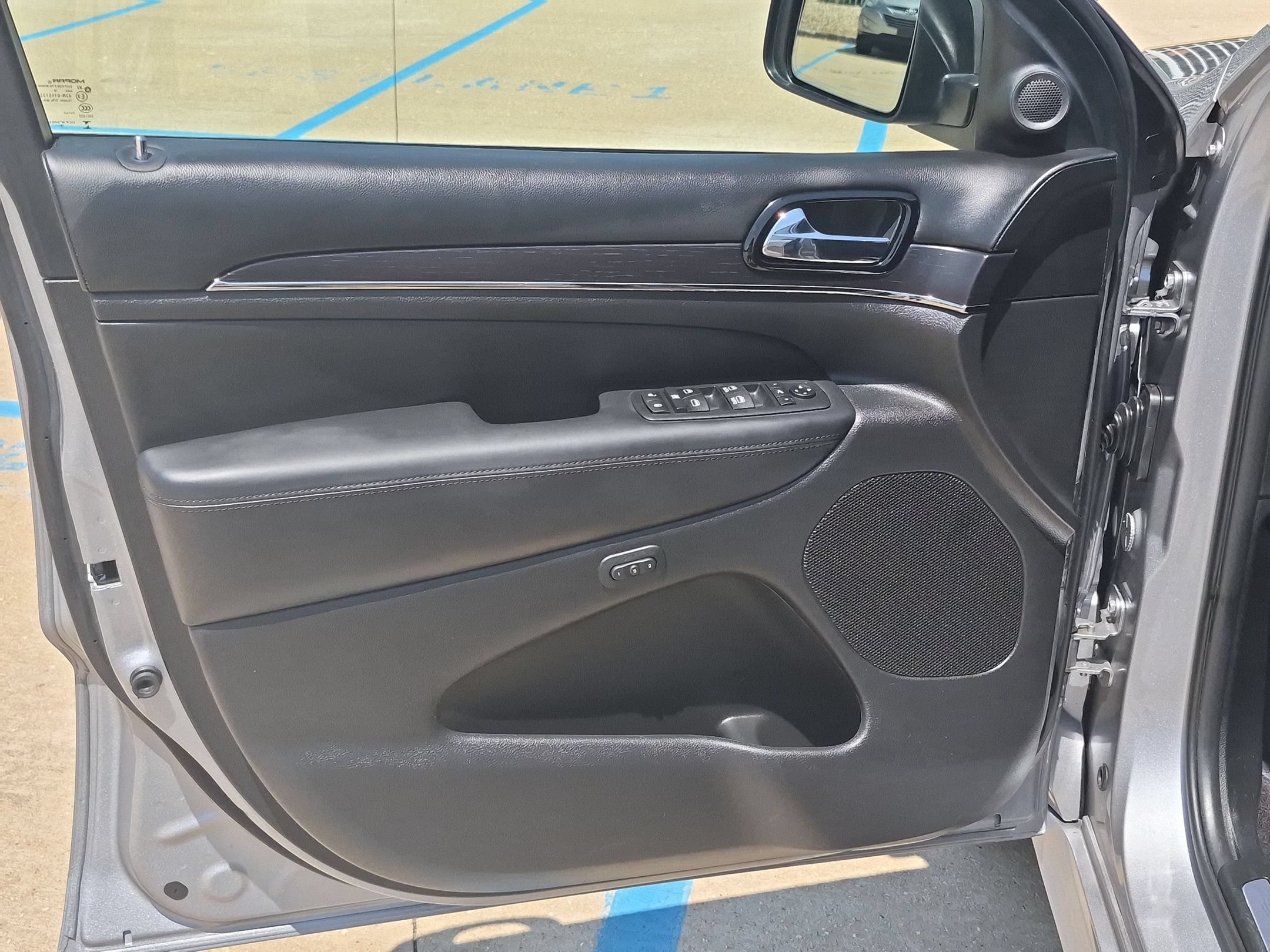 Used 2019 Jeep Grand Cherokee High Altitude AWD/4WD image 12
