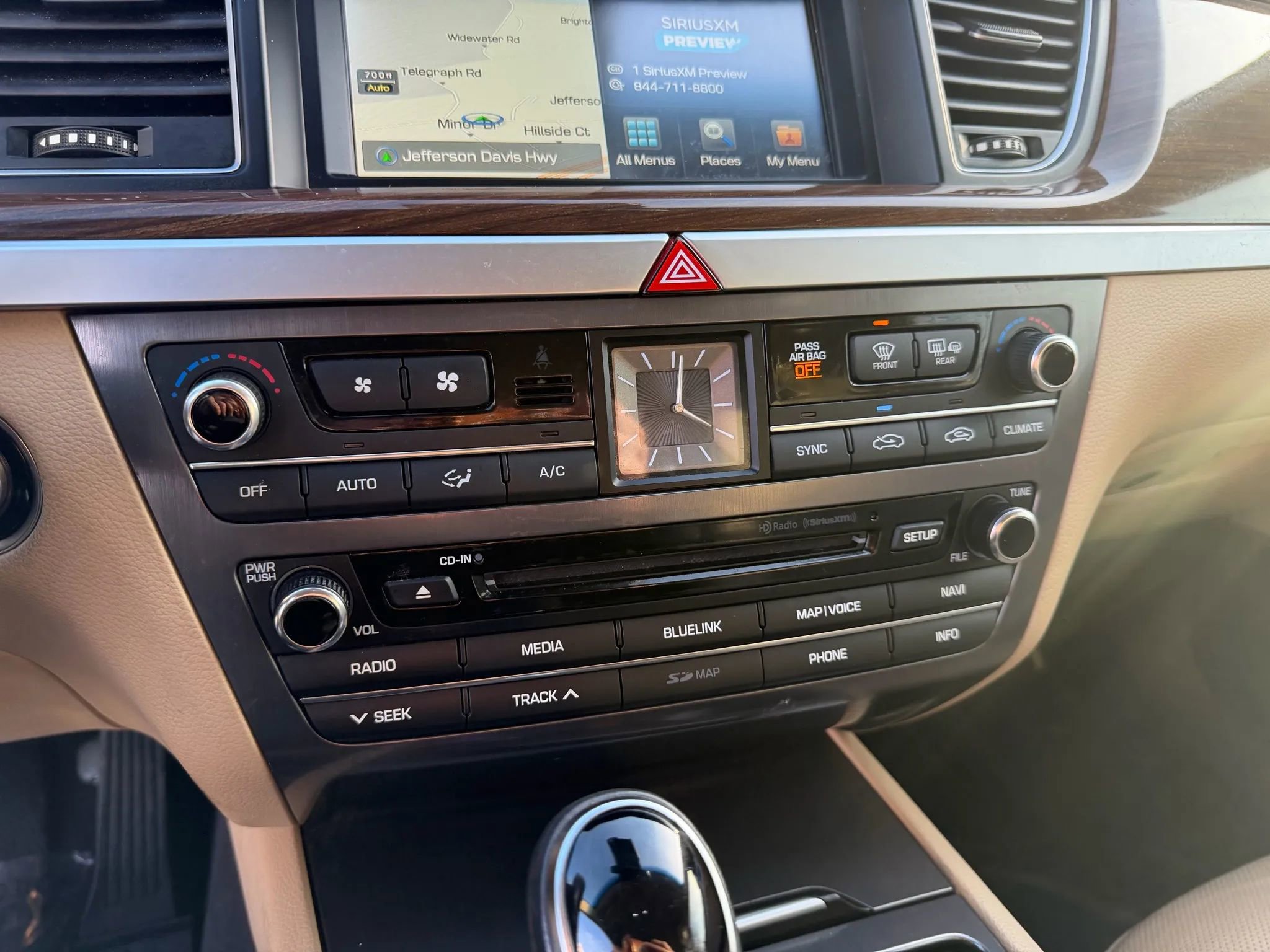 Used 2017 Genesis G80 3.8 image 28