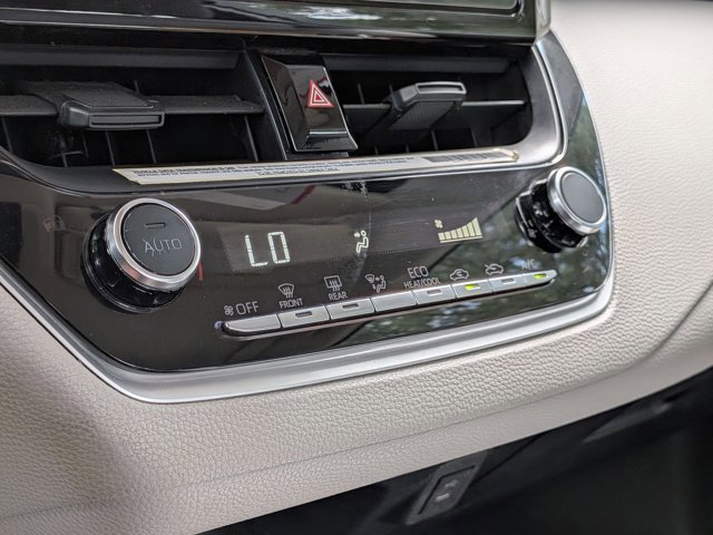 Used 2024 Toyota Corolla LE FWD image 7
