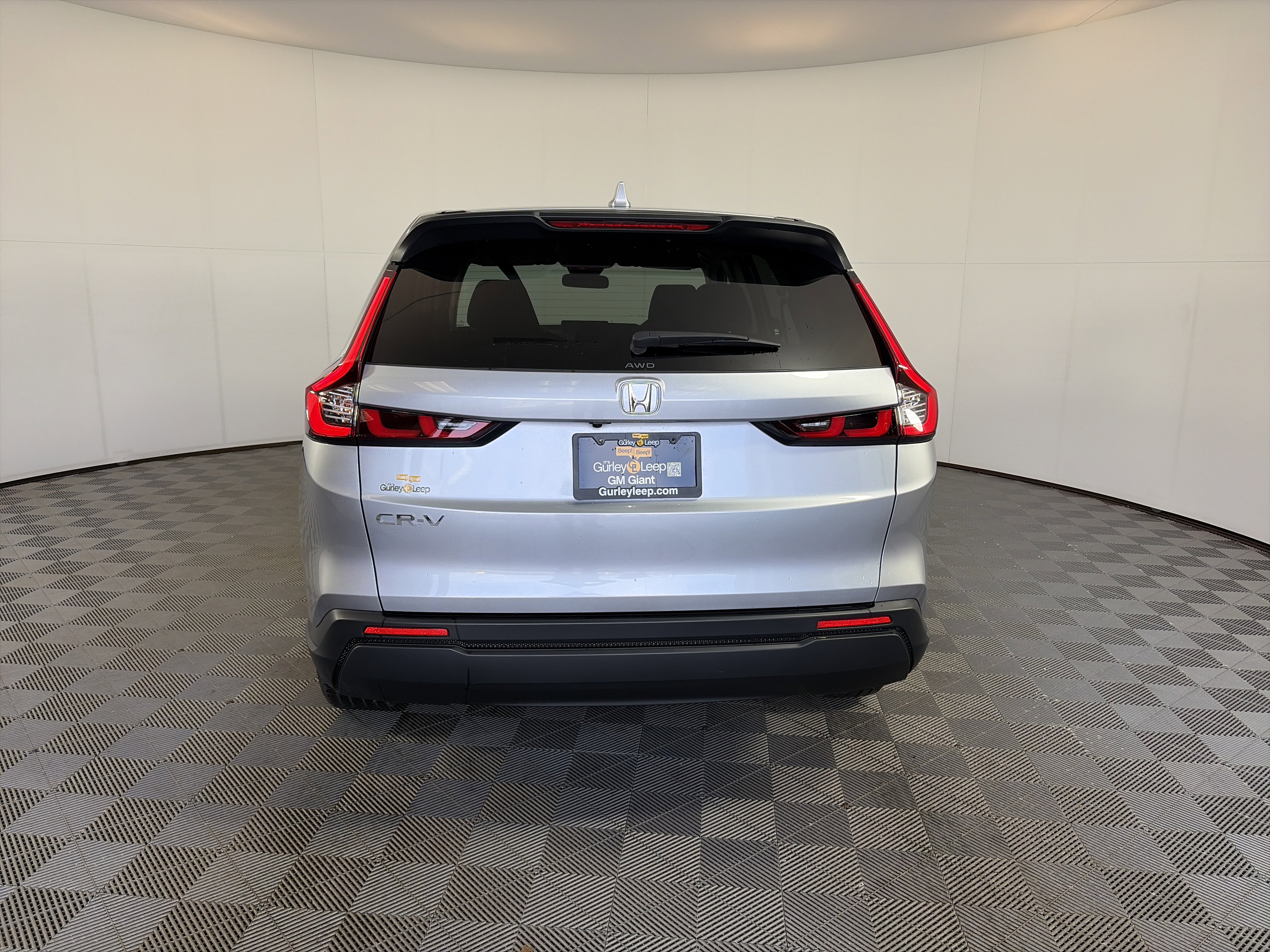 Used 2025 Honda CR-V LX image 9