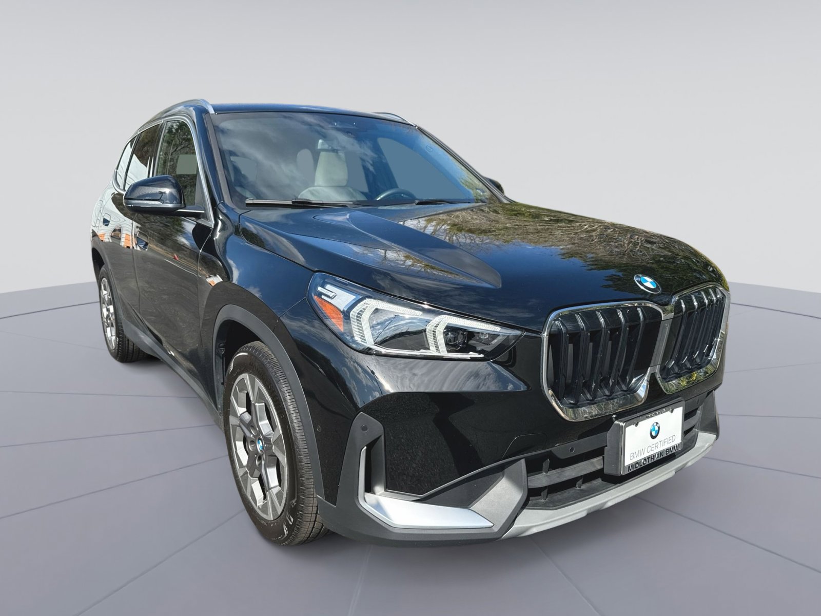 Certified 2023 BMW X1 xDrive28i w/ Convenience Package image 3
