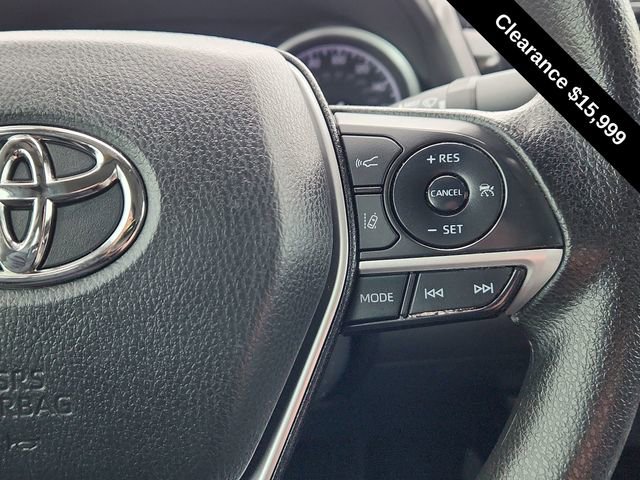 Used 2022 Toyota Camry LE FWD image 32