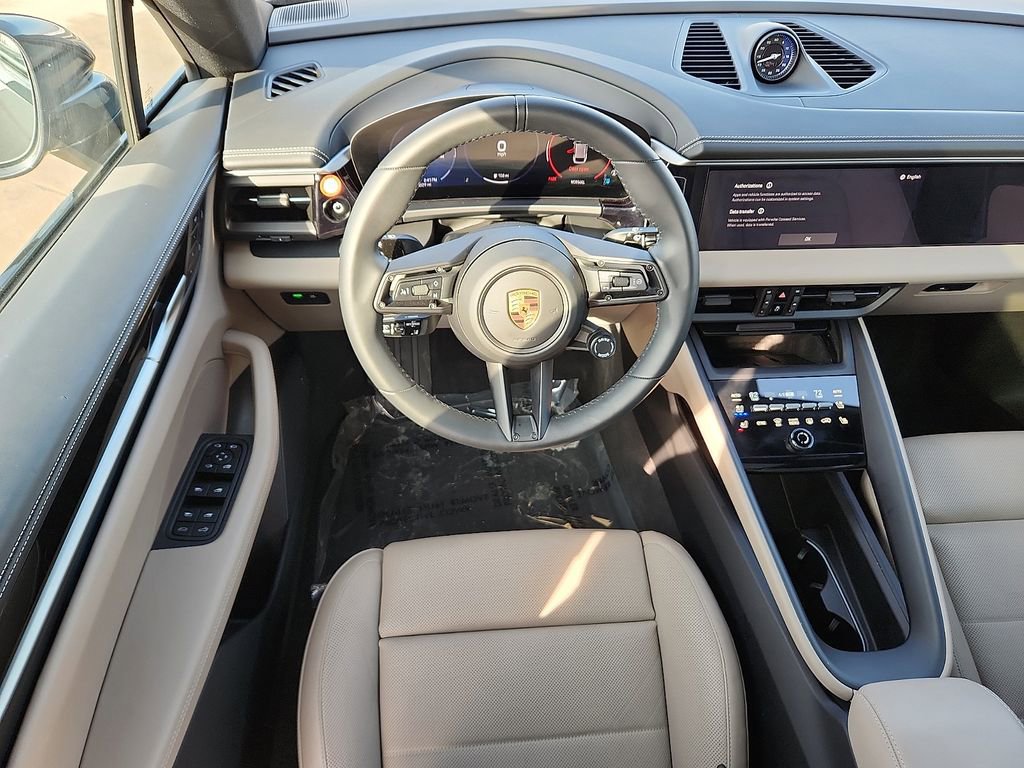 Certified 2025 Porsche Macan 4S Electric image 12