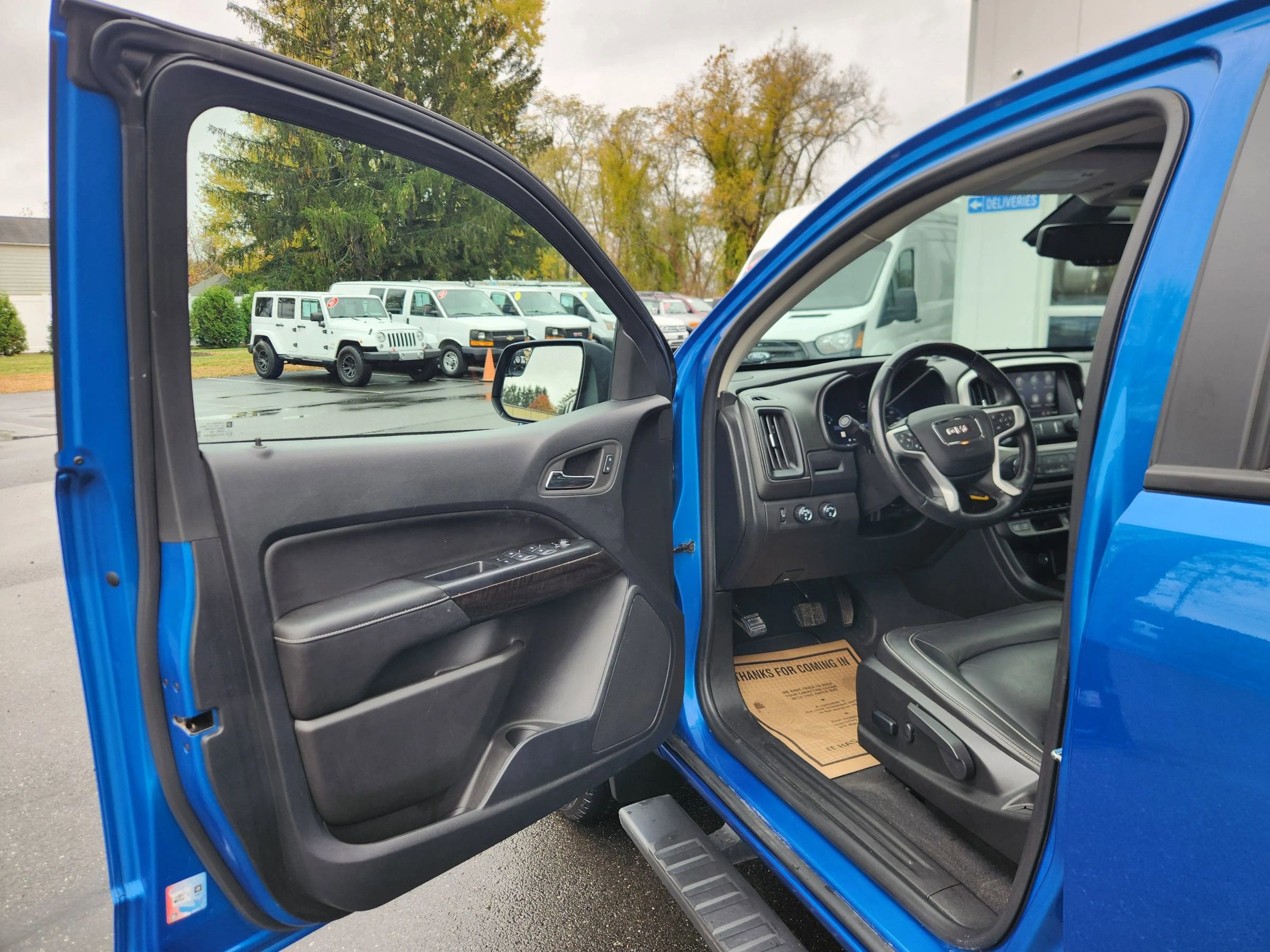 Used 2022 GMC Canyon Elevation w/ Elevation Premium Package image 25