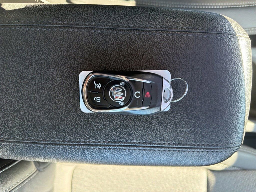 Used 2023 Buick Encore GX Select w/ Sport Touring Package image 23