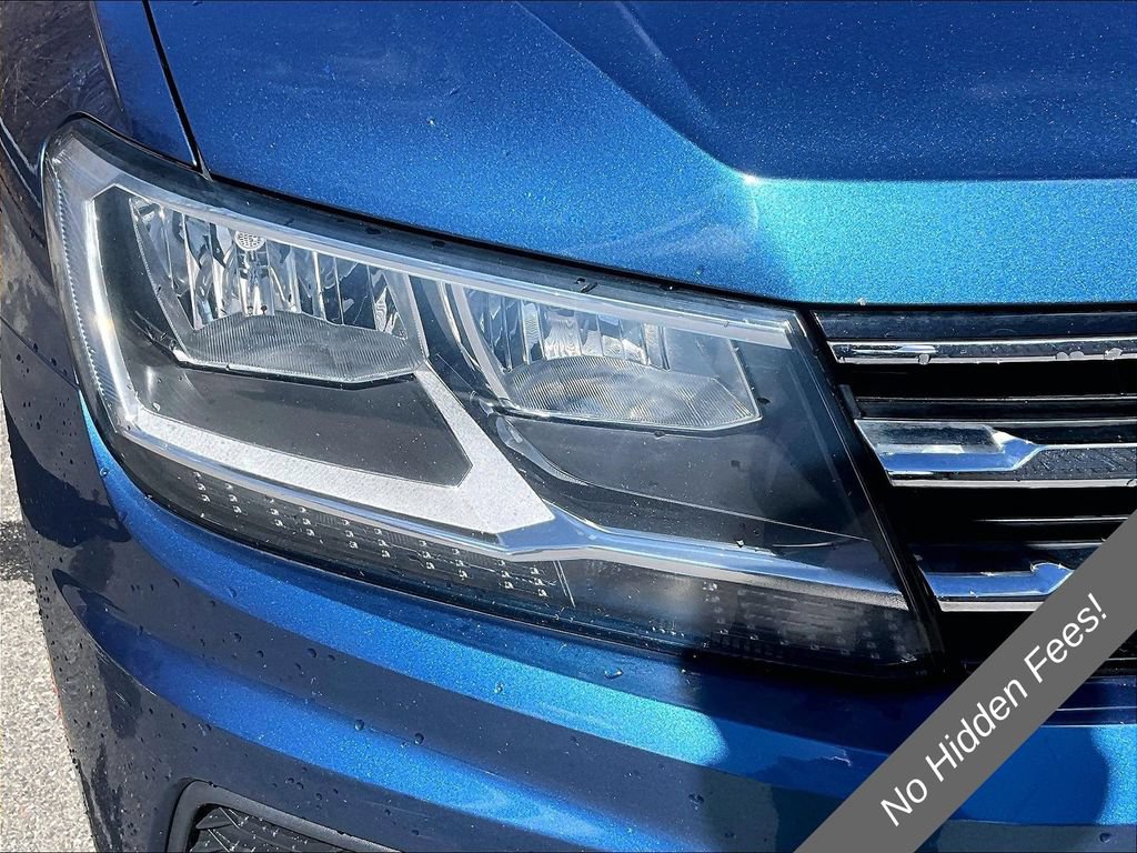 Used 2020 Volkswagen Tiguan SE FWD image 28