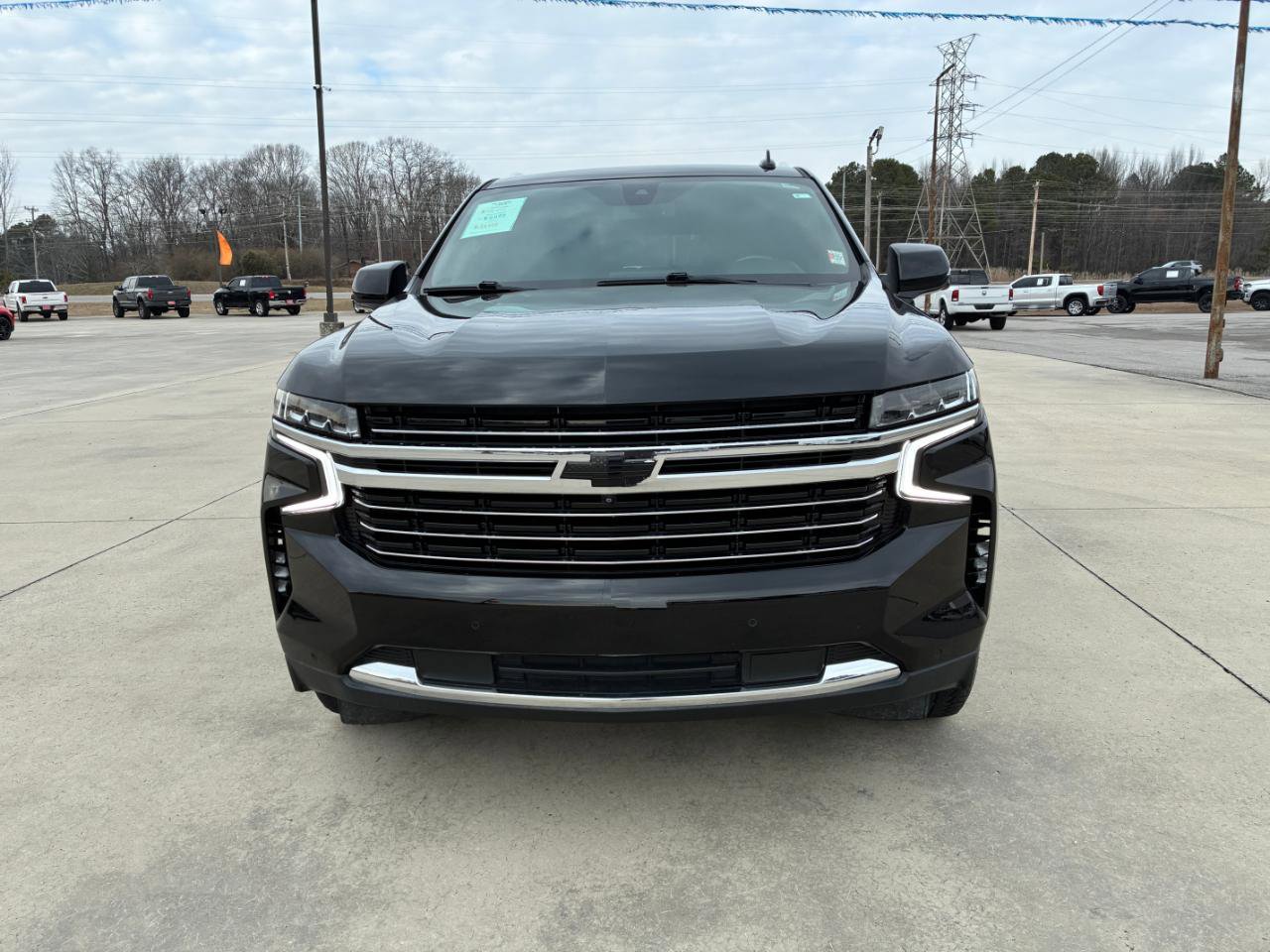 Used 2021 Chevrolet Tahoe LT w/ Luxury Package image 3