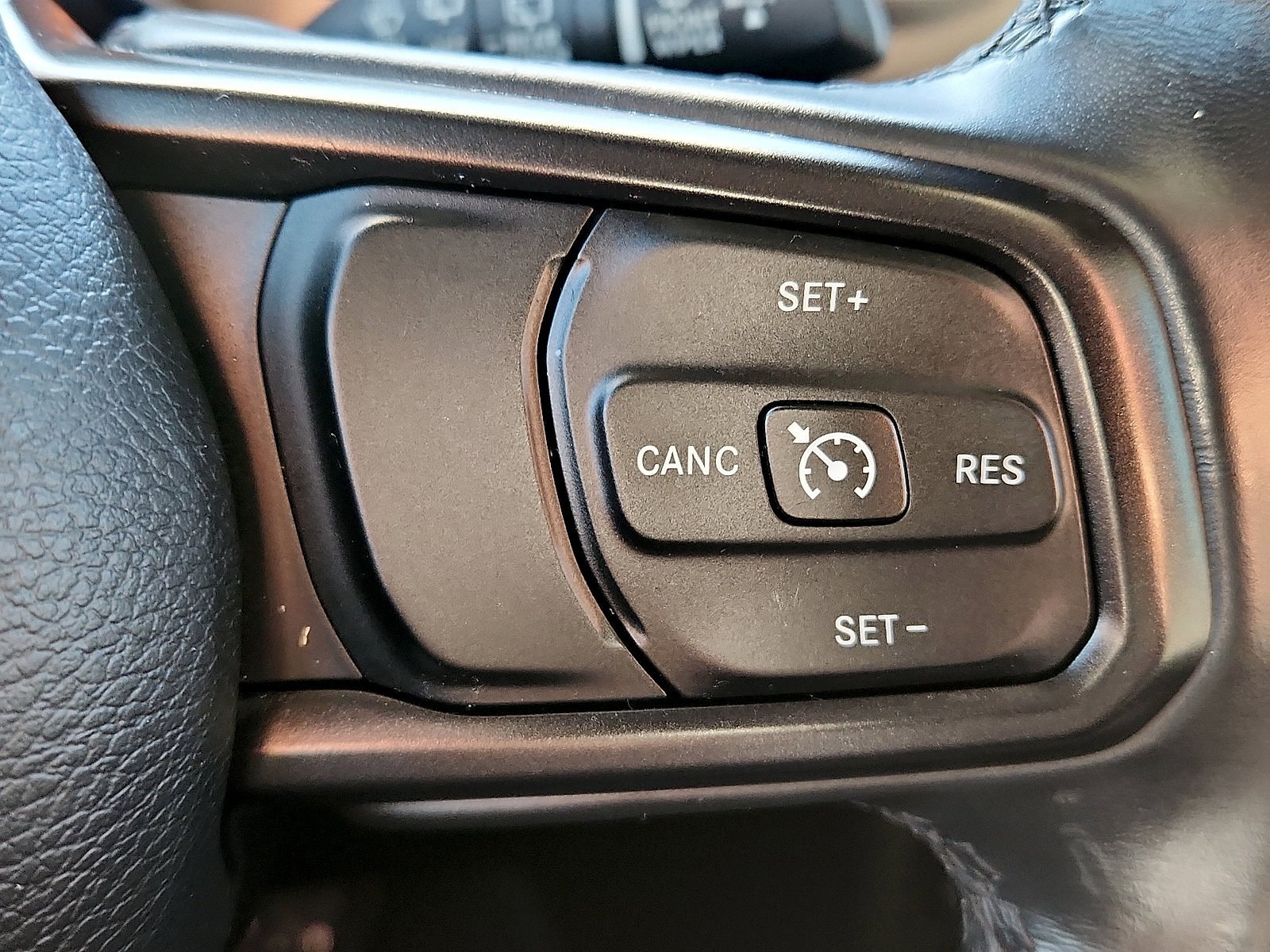 Used 2018 Jeep Wrangler Unlimited Sport S image 21