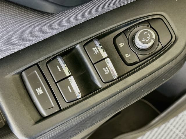 Used 2025 Subaru Forester Premium AWD/4WD image 21