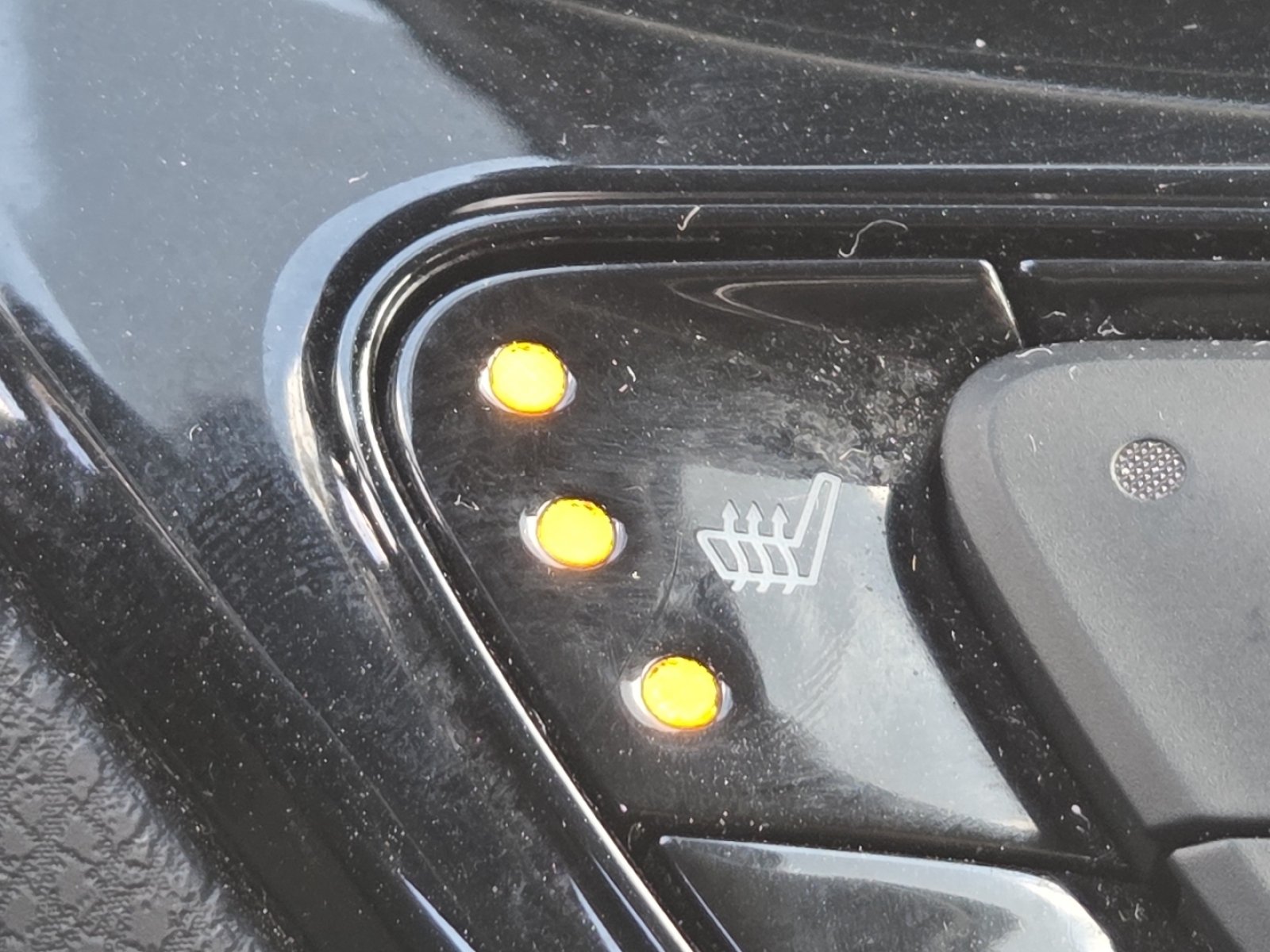 Used 2018 Toyota C-HR XLE FWD image 8
