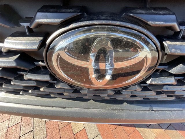 Used 2023 Toyota Corolla Cross LE image 2