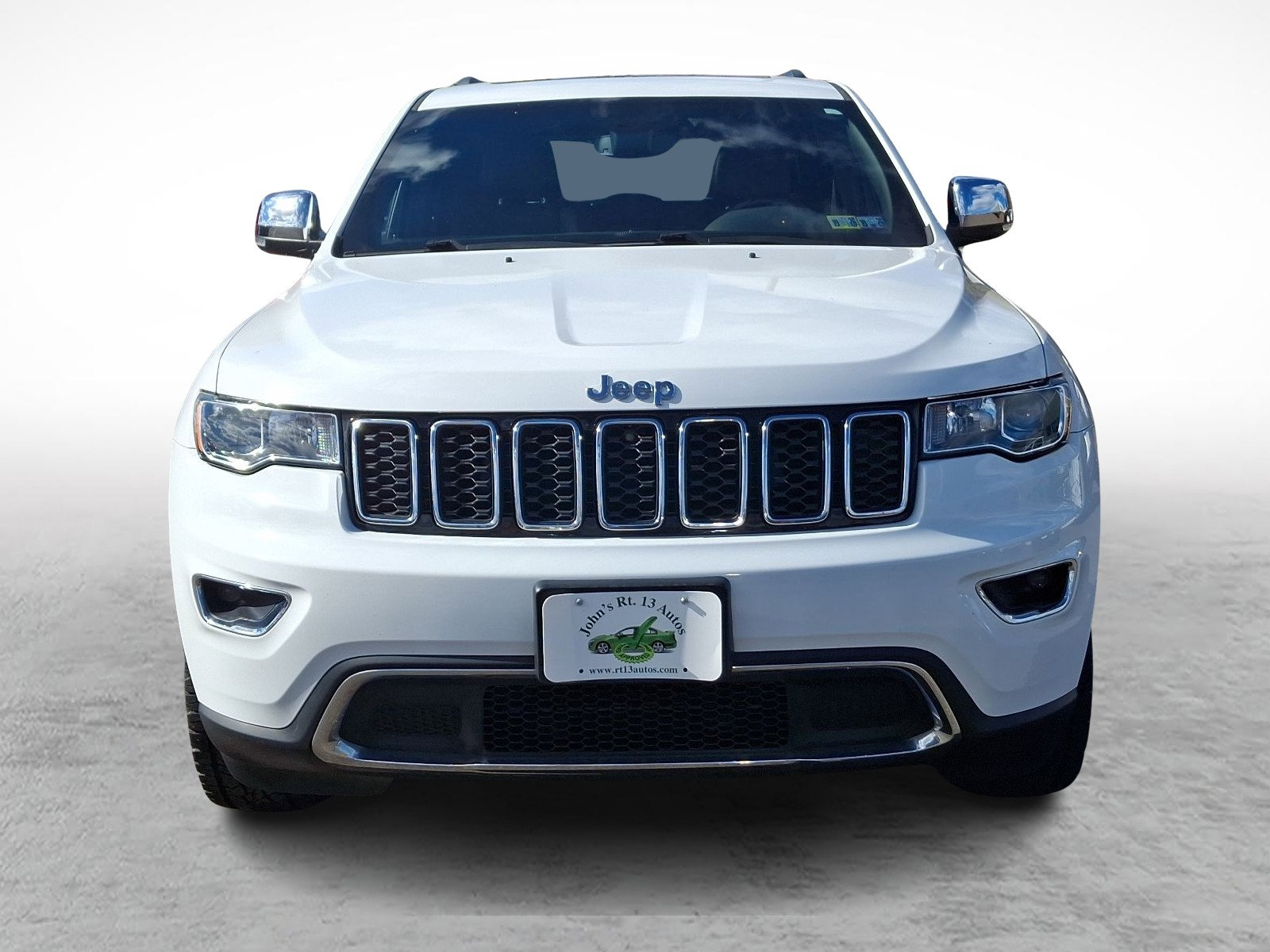 Used 2020 Jeep Grand Cherokee Limited w/ Luxury Group II image 2