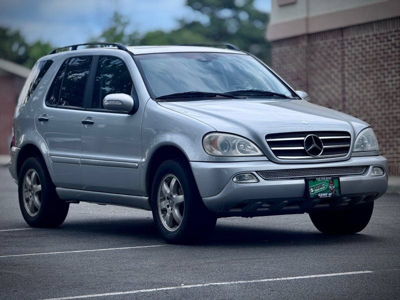 Used 2004 Mercedes-Benz ML 500 4MATIC image 1