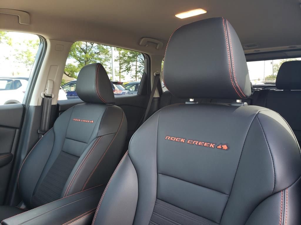 Certified 2025 Nissan Rogue SV AWD/4WD image 30