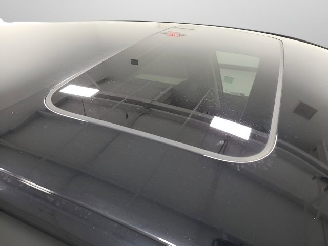 Used 2026 Honda HR-V EX-L image 9