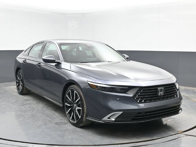 Used 2026 Honda Accord Touring image 2