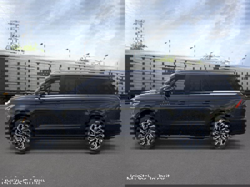 New 2025 Lincoln Navigator L Black Label image 3