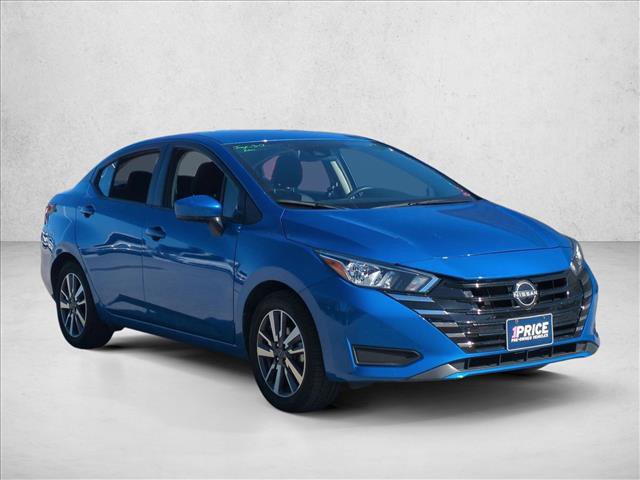 Used 2024 Nissan Versa SV image 3