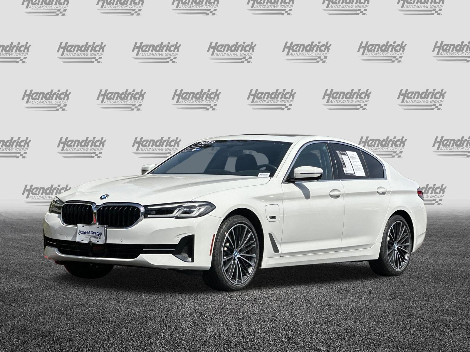 Certified 2023 BMW 530e w/ Premium Package image 9