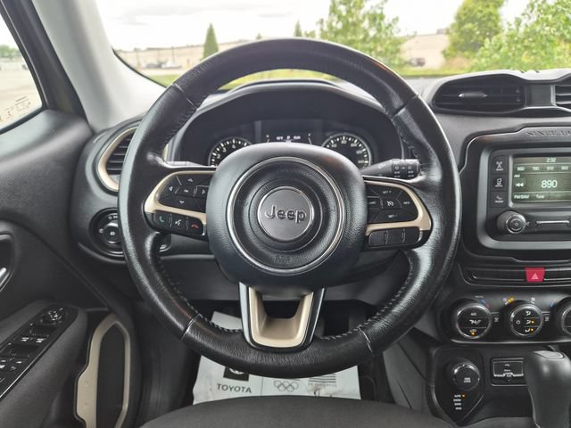Used 2015 Jeep Renegade Latitude w/ Popular Equipment Group AWD/4WD image 17
