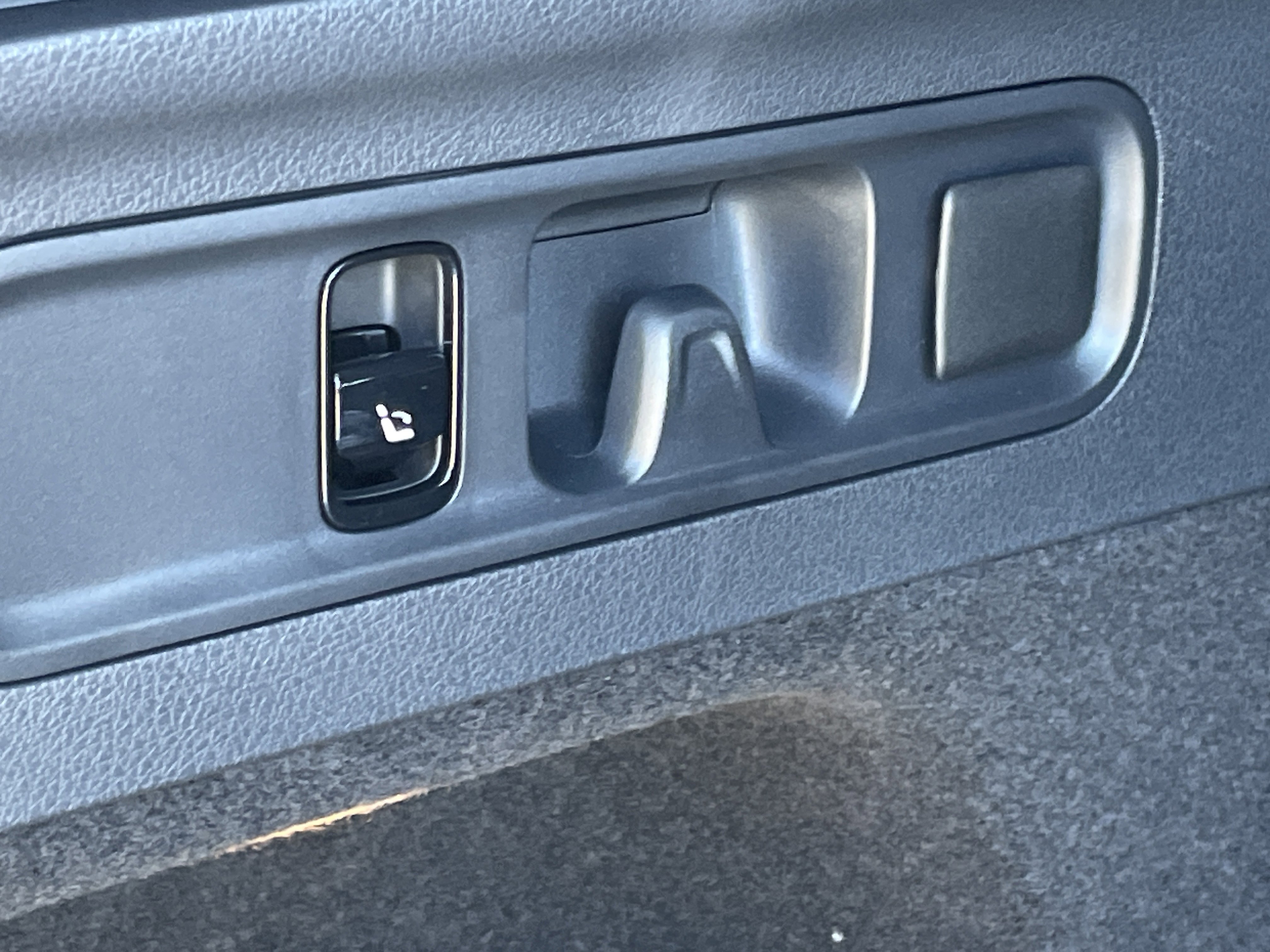 New 2026 Mercedes-Benz GLC 300 image 10