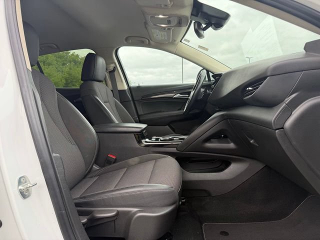 Used 2022 Buick Envision Preferred FWD image 11