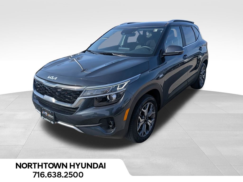 Used 2023 Kia Seltos EX image 1